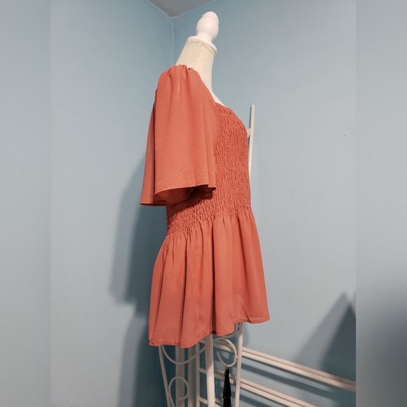 Off the shoulder Blouse - Picture 7 of 13